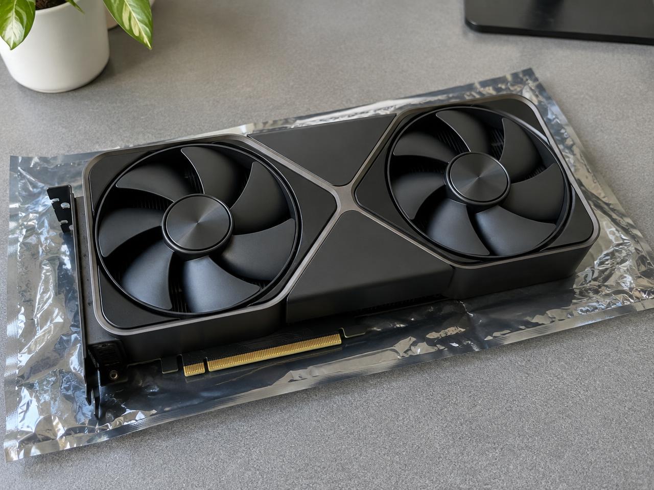 NVIDIA GeForce RTX 5070 Ti – referenskort